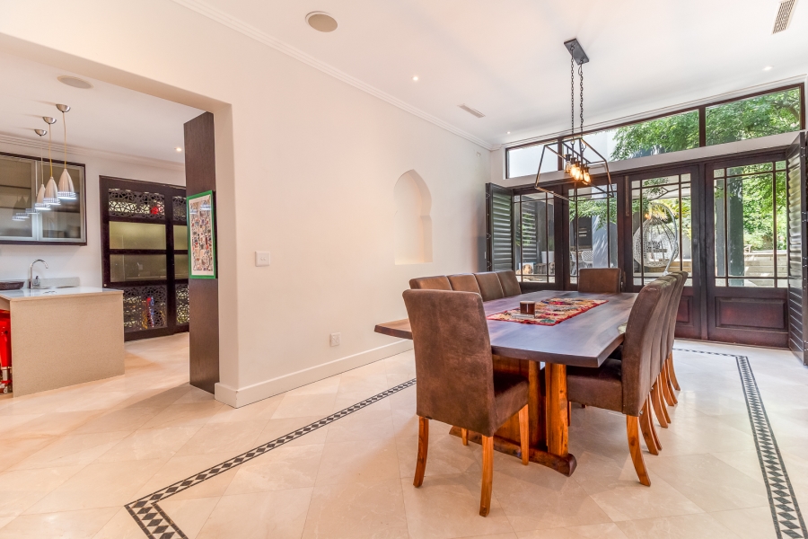 5 Bedroom Property for Sale in Hoog En Droog Western Cape